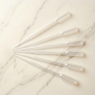 Plastic pipette