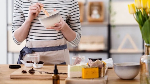 Welcome to the world of DIY cosmetics with Berry!